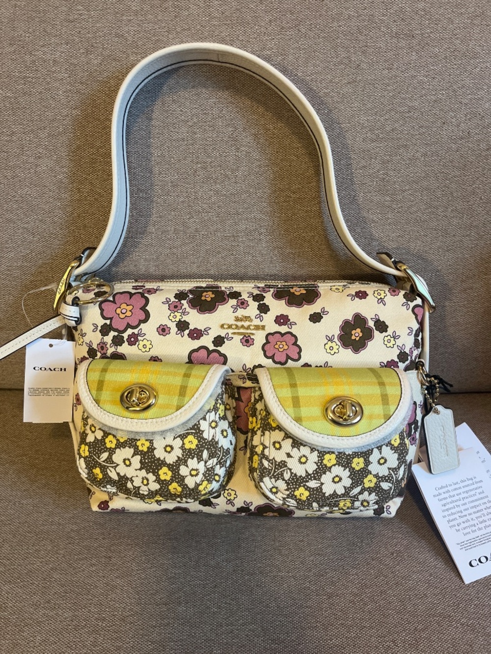 Coach cargo shoulder bag in floral print - Picture 5 of 14